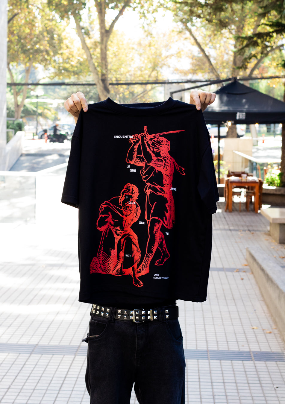 Polera "Encuentra lo que amas y deja que te mate"